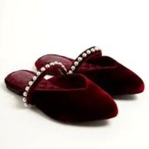 NEW TORRID Pearl Flat Red Velvet Slides SZ 10 WIDE